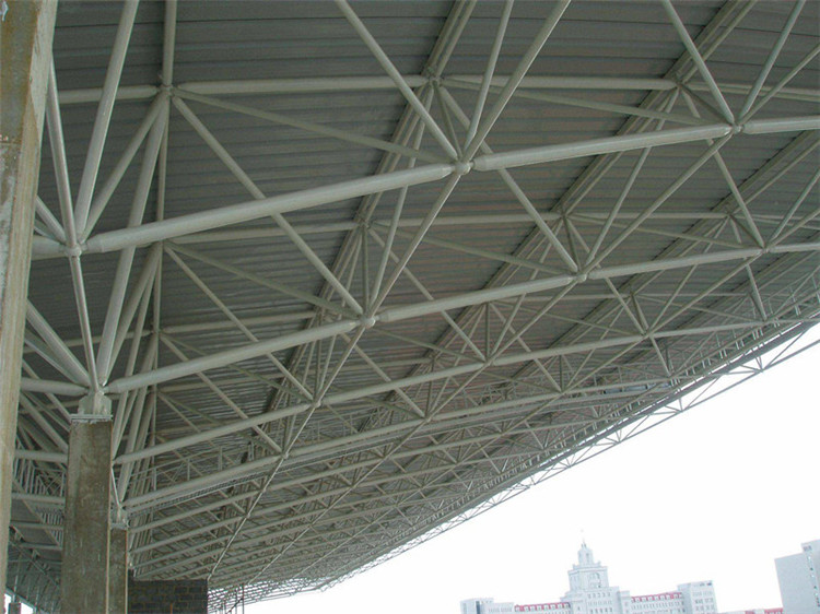 鹤岗学院体育场网架工程