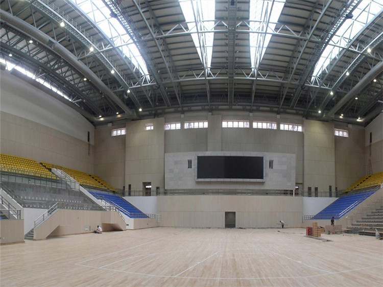 鹤岗体育委员会运动场